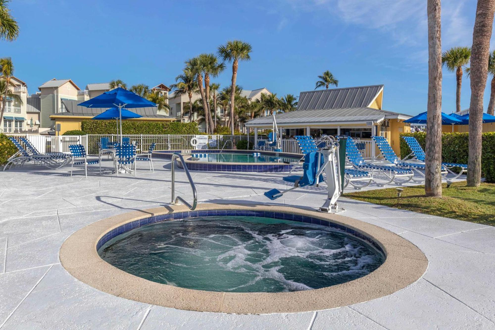 Hilton Vacation Club Charter Club Naples Bay Hotel Kültér fotó