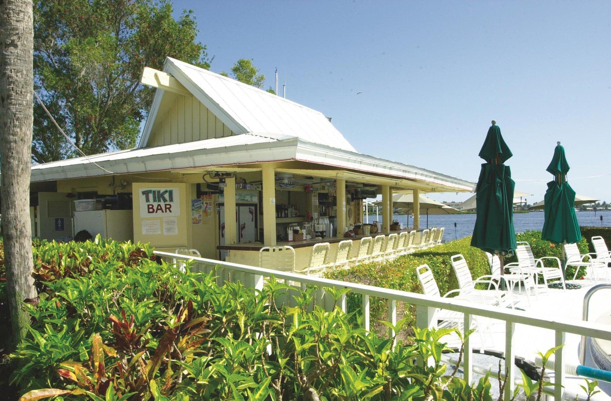 Charter Club Resort Of Naples Bay Kültér fotó