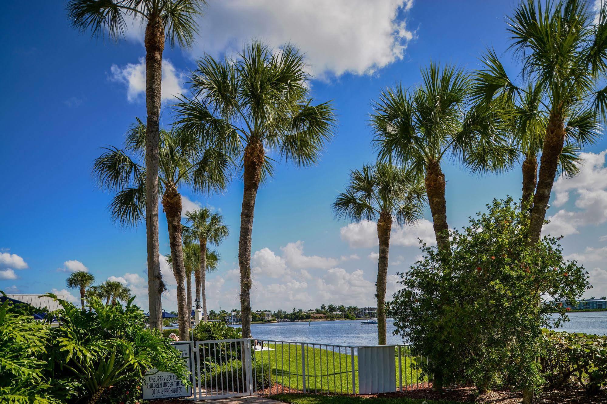Hilton Vacation Club Charter Club Naples Bay Hotel Kültér fotó